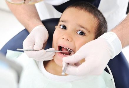 Bí quyết giúp răng trẻ mọc thẳng đều như ý